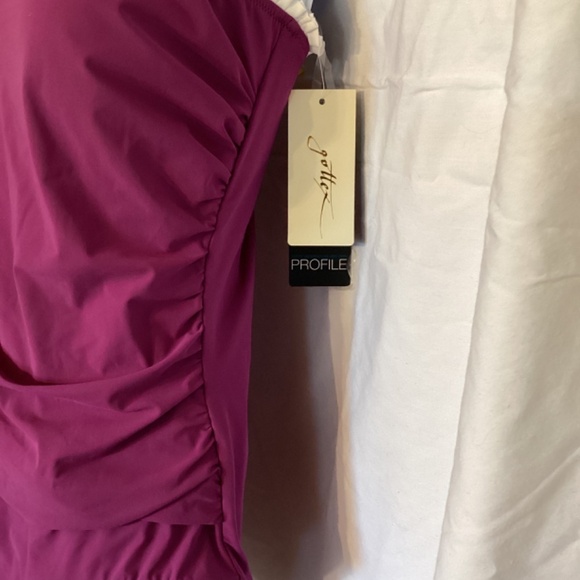 Gottex Collection One Shoulder One Piece  (Size 16) ( Rose Burgundy ) - Picture 6 of 9